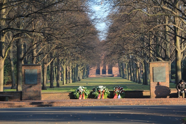 Volkstrauertag2011   125.jpg